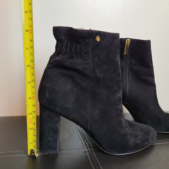 Louise Et Cie - Black Suede Heeled Ankle Bootie - Shayna - Picture 9 of 12